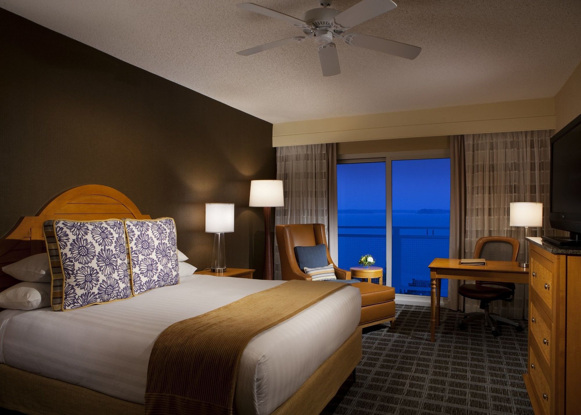 Hyatt Regency Chesapeake Bay Golf Resort, & Marina